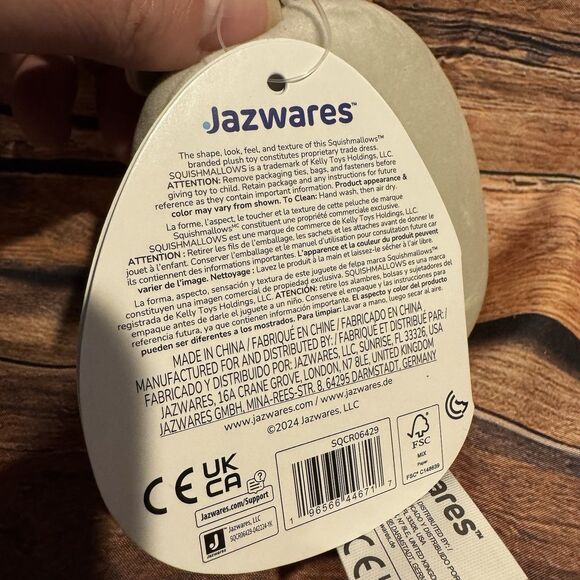 Stranger Things Demogorgon Squishmallows Plush 3.5" Backpack Clip-On Keychain - Picture 6 of 11